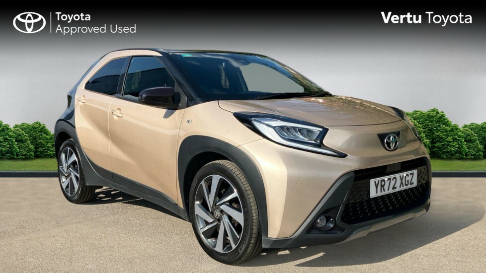 Toyota Aygo X Exclusive Beige