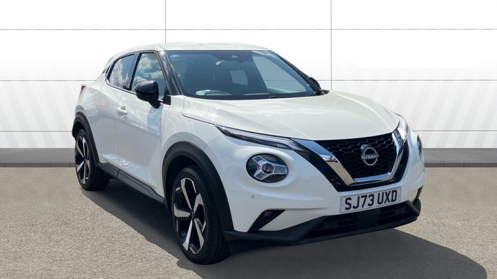 Nissan Juke Tekna White