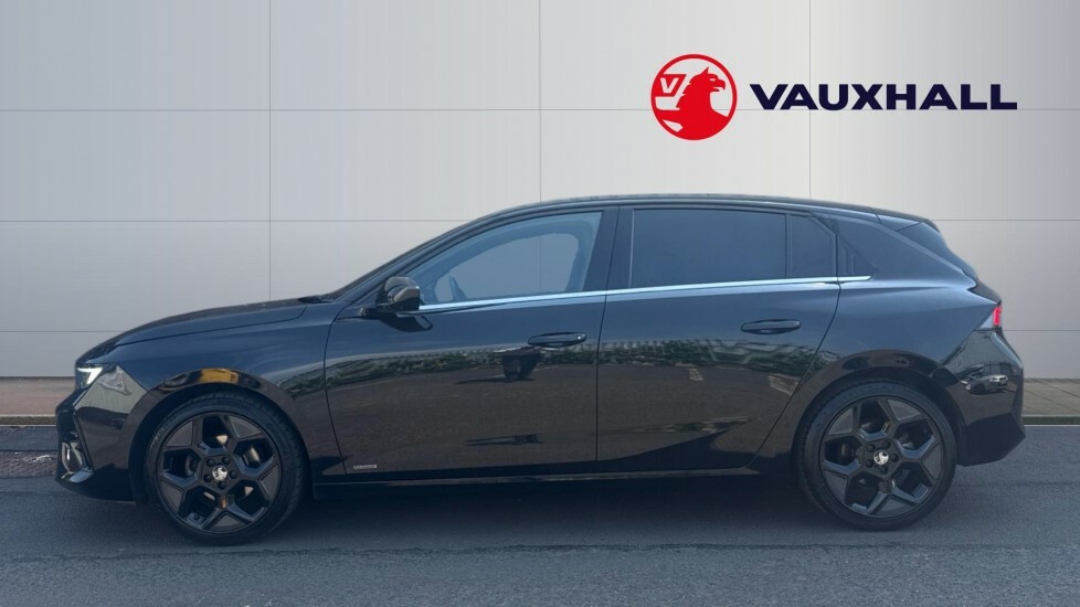 Vauxhall Astra Ultimate Black #5