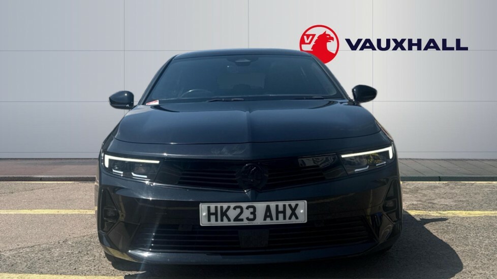 Vauxhall Astra Ultimate Black #3