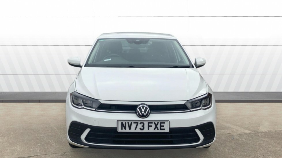 Volkswagen Polo Life White #3