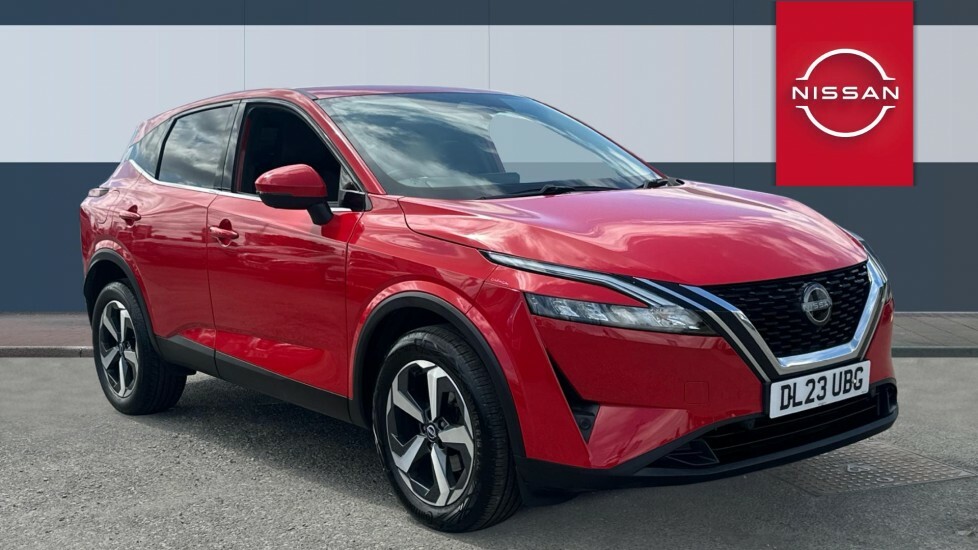 Nissan Qashqai N-connecta Red