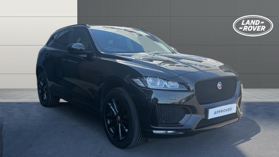 Jaguar F-Pace Chequered Flag Black