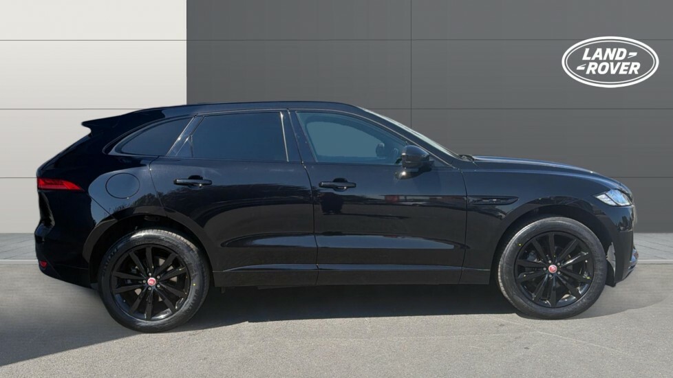 Jaguar F-Pace Chequered Flag YB70SUU Black #5