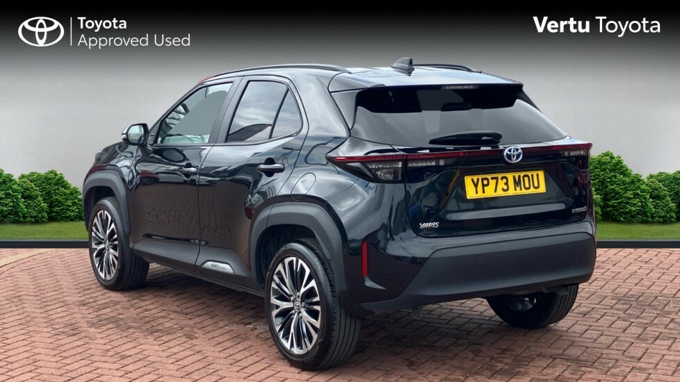 Toyota Yaris Cross Excel Black #4