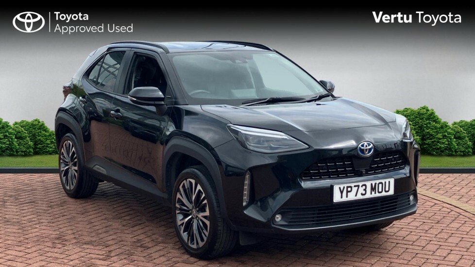 Toyota Yaris Cross Excel Black
