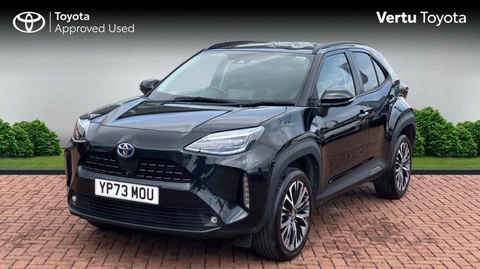 Toyota Yaris Cross Excel Black #3