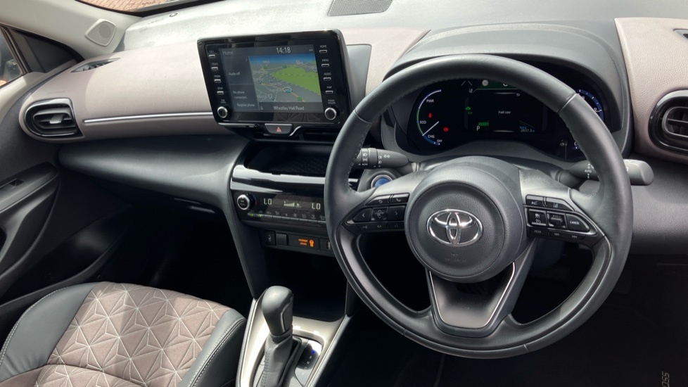 Toyota Yaris Cross Excel Black #6