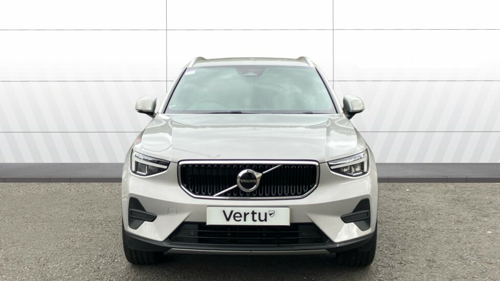 Volvo XC40 Core Silver #3