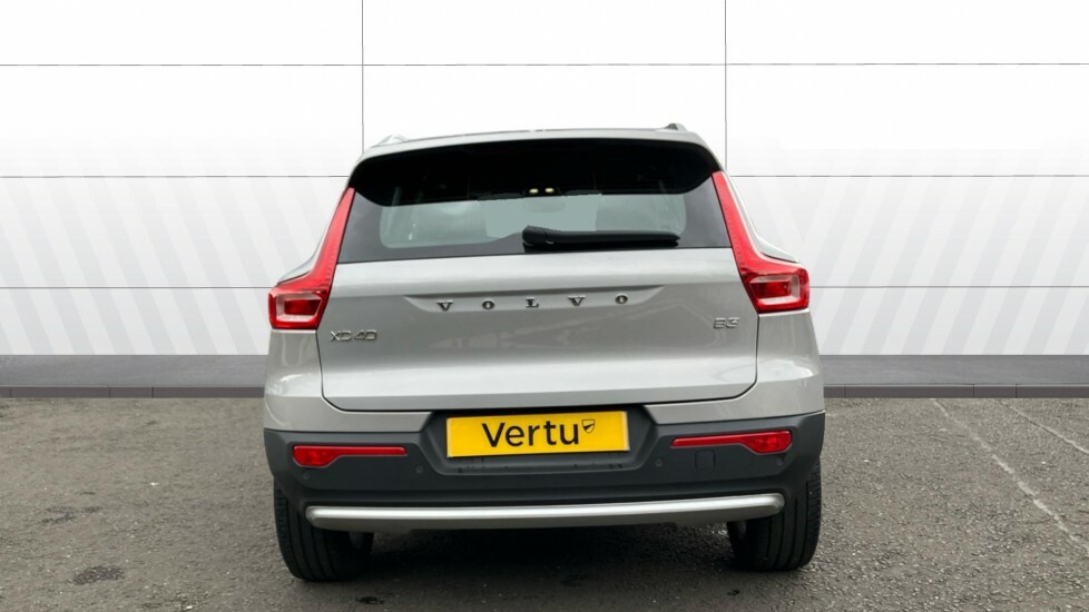 Volvo XC40 Core Silver #6
