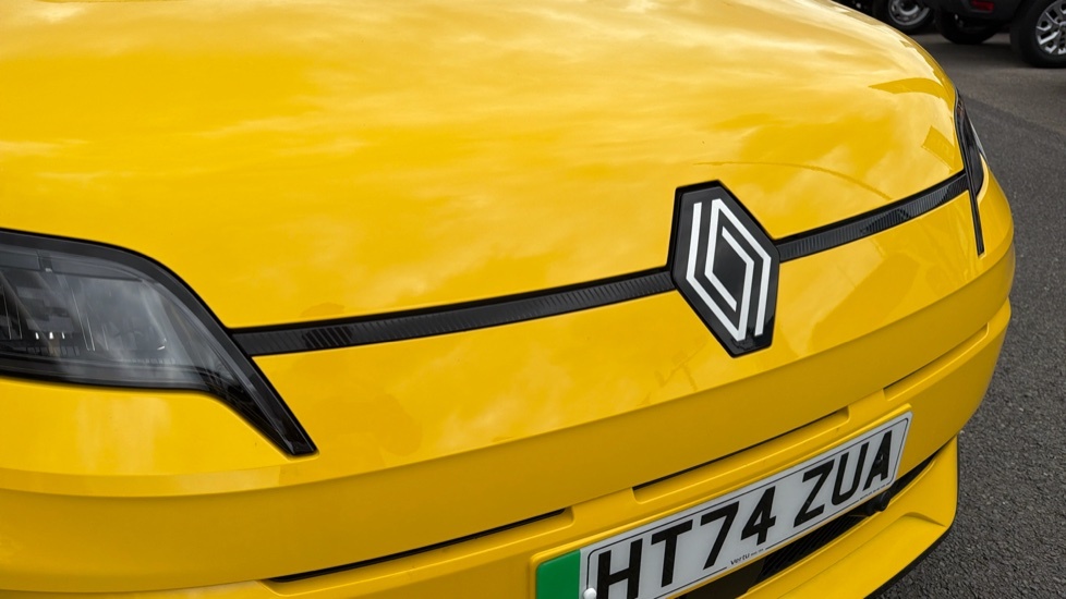 Renault 5 E-Tech Iconic Five Black #8