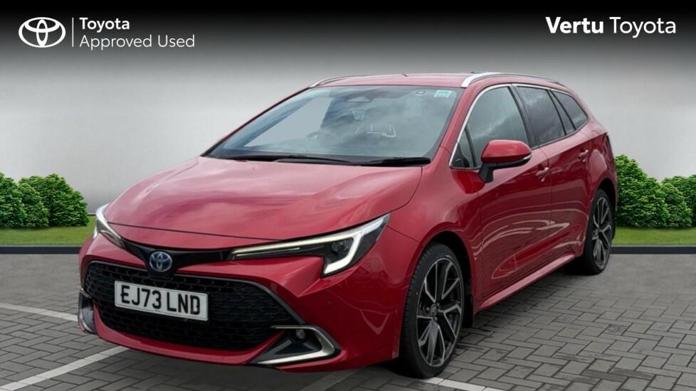 Toyota Corolla Excel #3
