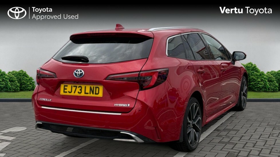 Toyota Corolla Excel #2