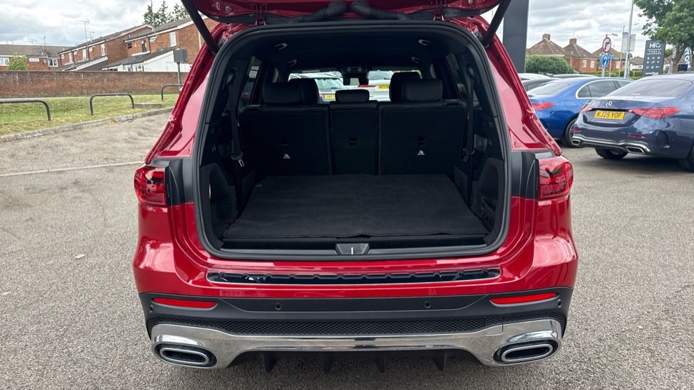Mercedes-Benz GLB Class Amg Line Red #4