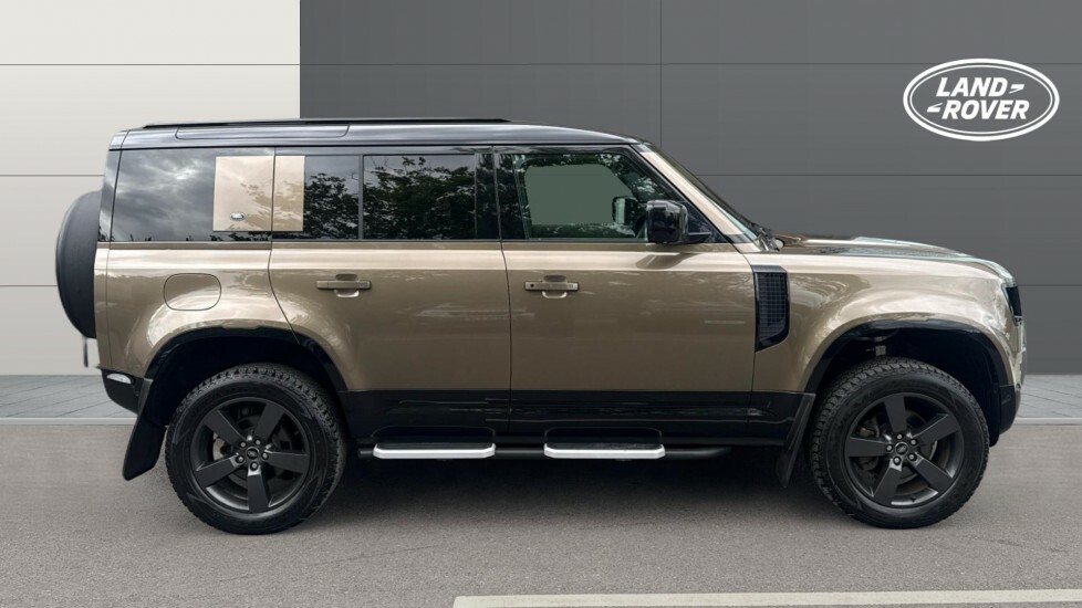 Land Rover Defender 110 X-dynamic Se Brown #5
