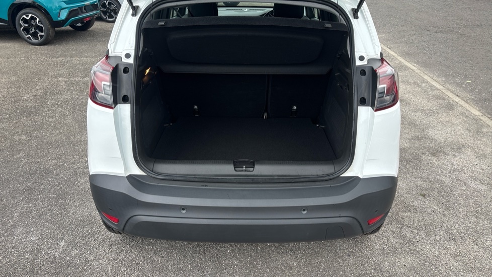 Vauxhall Crossland X Se White #4
