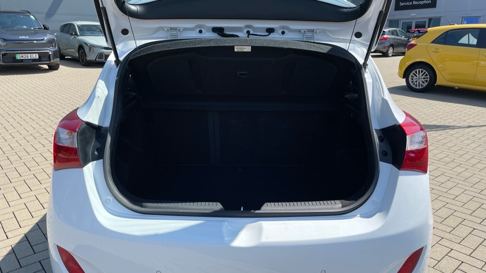 Hyundai I30 Se EA66KAE White #4