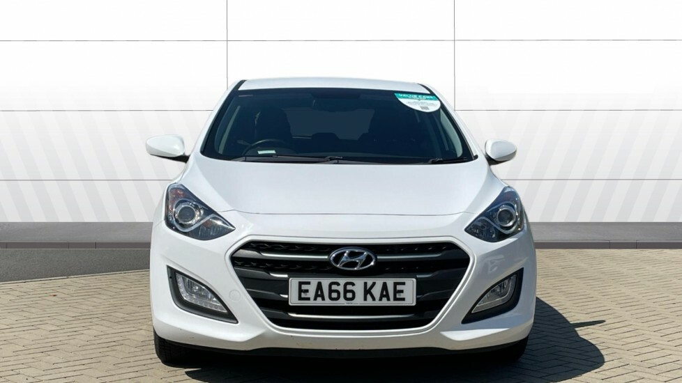 Hyundai I30 Se EA66KAE White #3