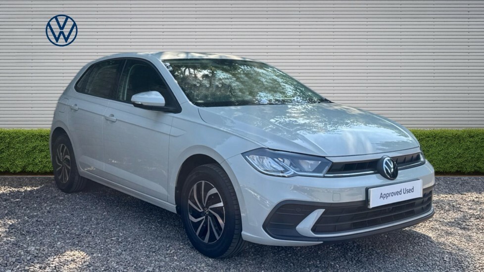 Volkswagen Polo Life Grey