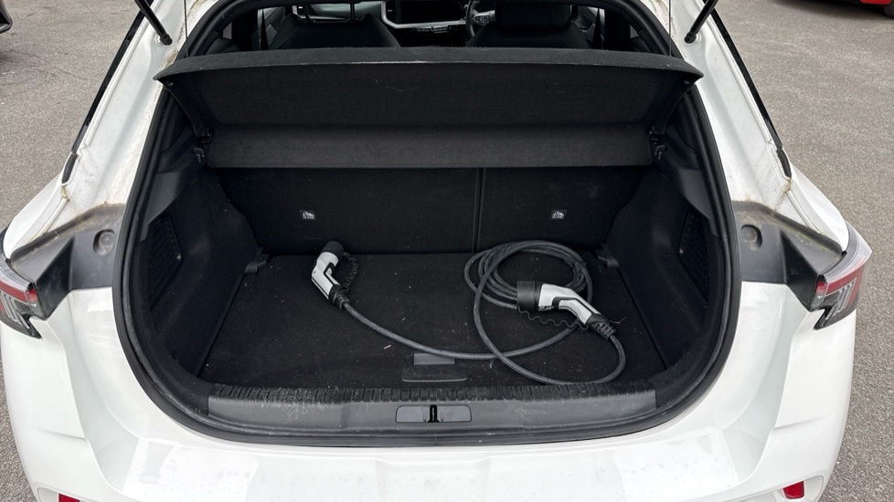 Vauxhall Mokka-e Ultimate White #4
