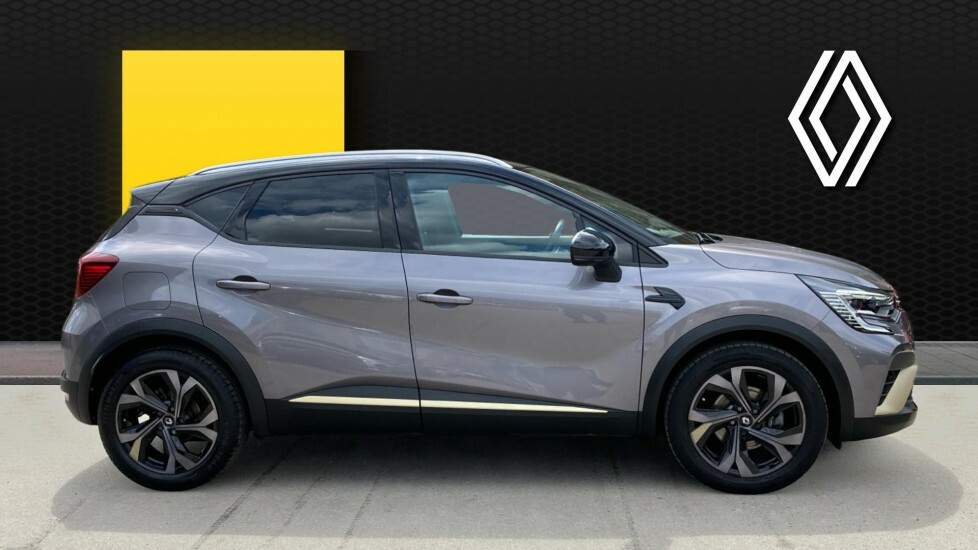 Renault Captur Engineered Black #5