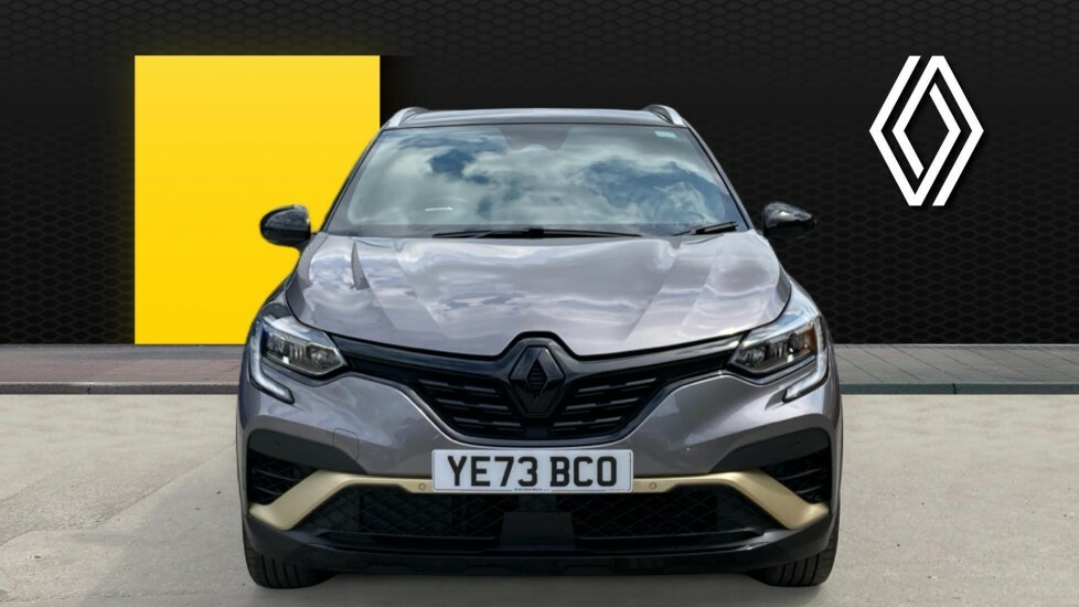 Renault Captur Engineered Black #3