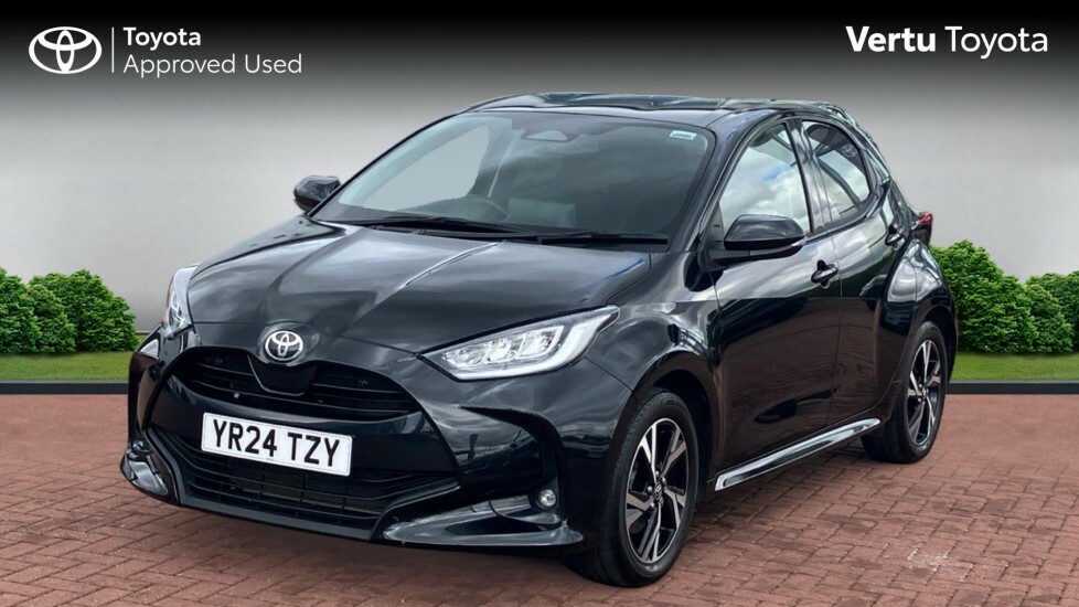 Toyota Yaris Design YR24TZY Black #3