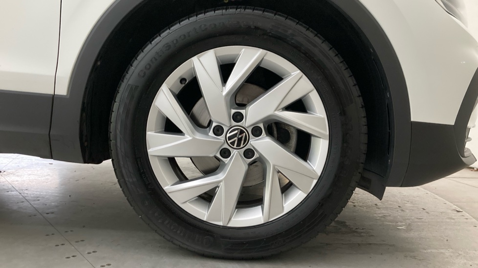 Volkswagen Tiguan Life White #5