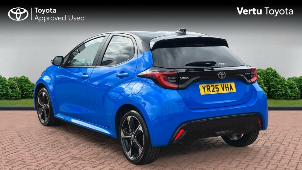 Toyota Yaris Premiere Edition YR25VHA Blue #4