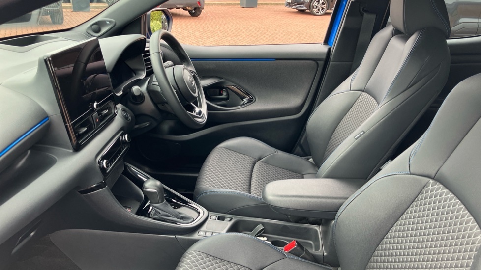 Toyota Yaris Premiere Edition YR25VHA Blue #5