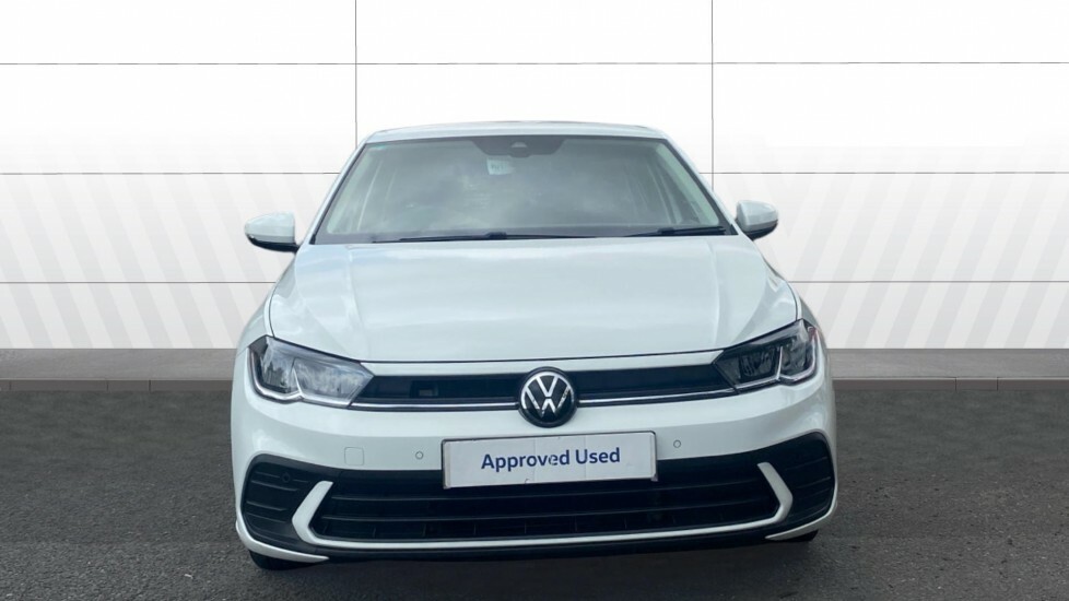 Volkswagen Polo Life White #3