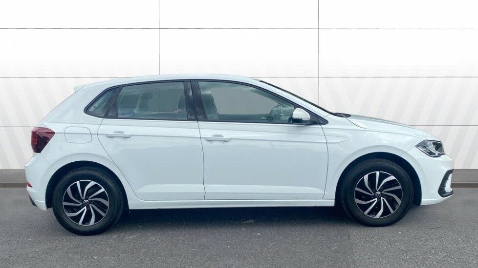 Volkswagen Polo Life White #5