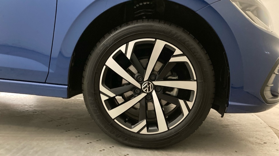 Volkswagen Polo Match Blue #5