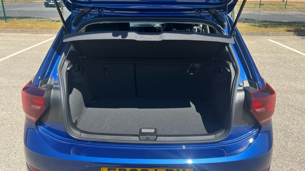 Volkswagen Polo Match Blue #4