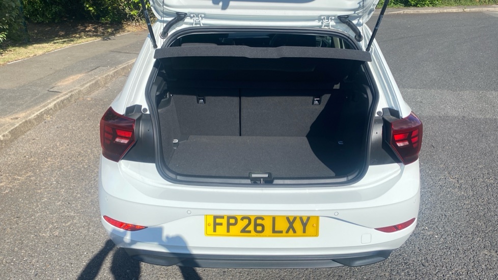 Volkswagen Polo Match FP26LXY White #4