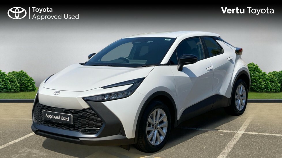 Toyota C-Hr Icon White #3