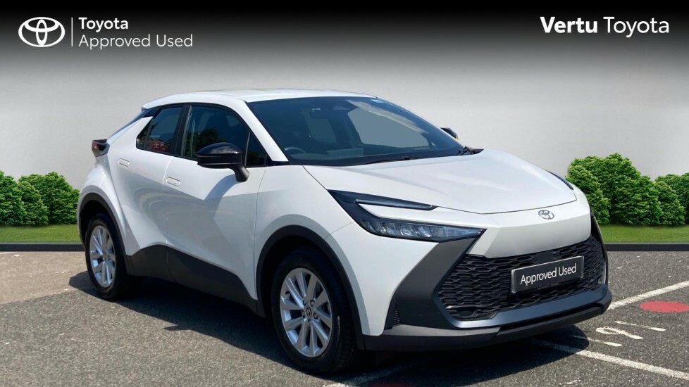 Toyota C-Hr Icon White