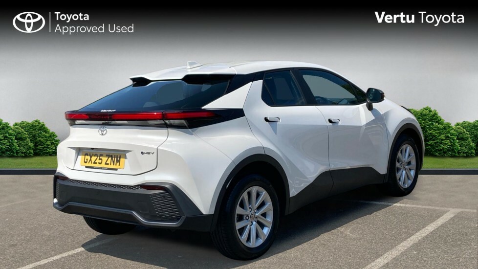 Toyota C-Hr Icon White #2