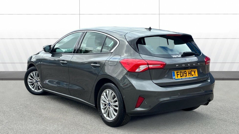 Ford Focus Titanium Grey #2
