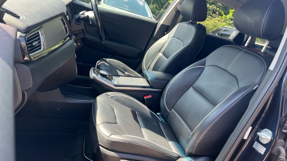 Kia e-Niro Kia Estate Sp 150Kw First Edition 64Kwh 5 Blue #20