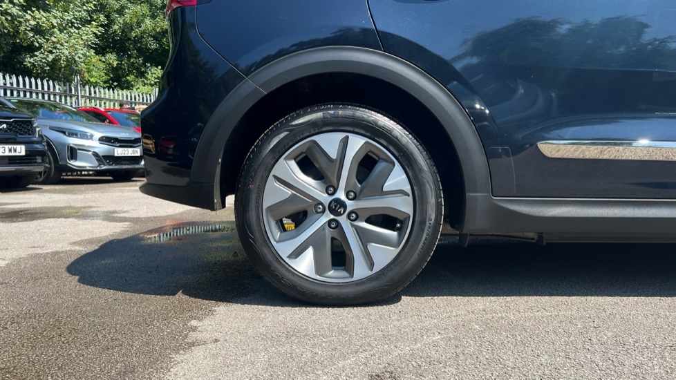 Kia e-Niro Kia Estate Sp 150Kw First Edition 64Kwh 5 Blue #7
