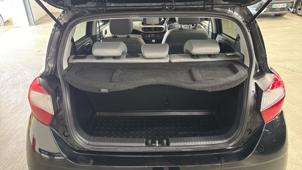 Hyundai I10 Premium Black #3
