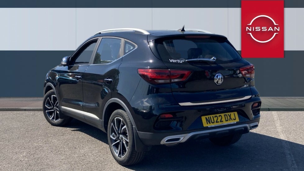 MG ZS Exclusive Black #2