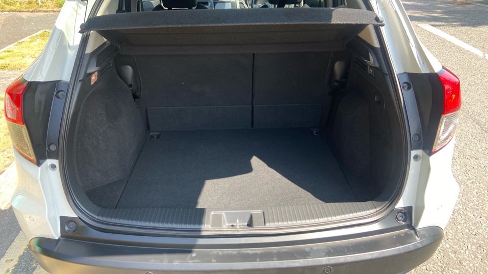 Honda Hr-V Se White #4