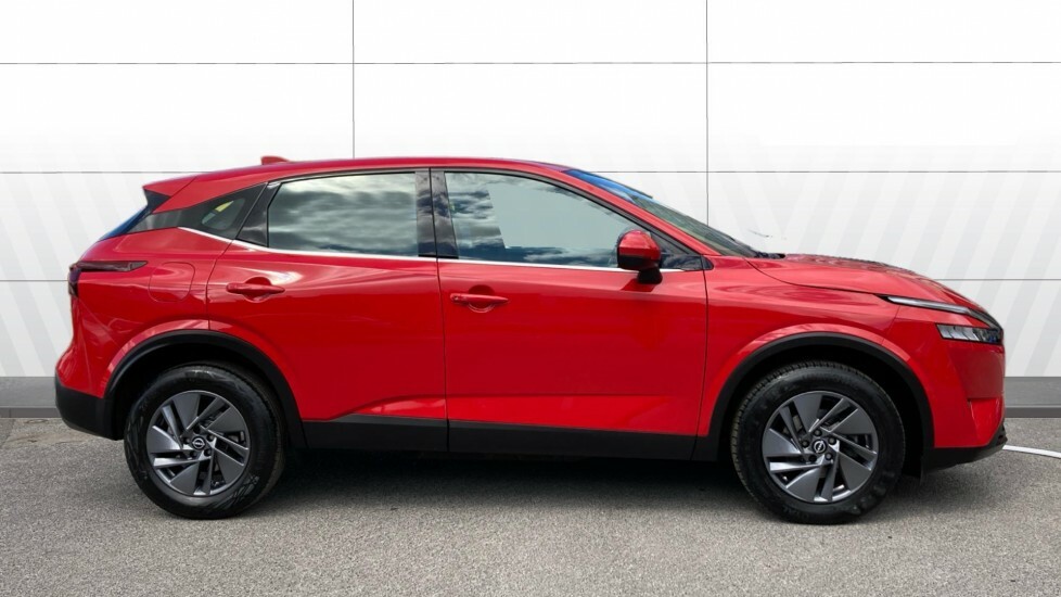 Nissan Qashqai Acenta Premium YH73PYP Red #5