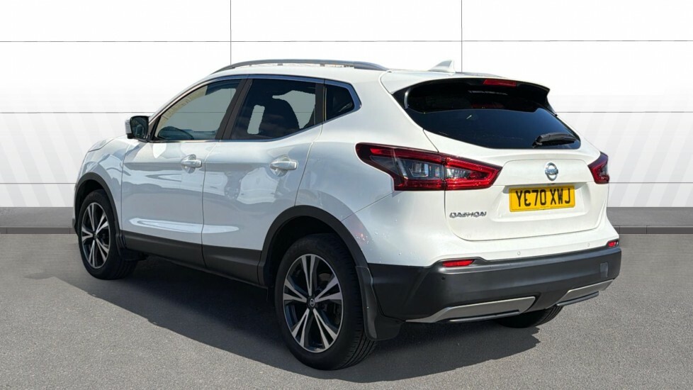 Nissan Qashqai N-connecta White #2
