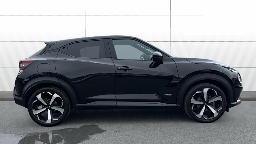 Nissan Juke Tekna Black #5