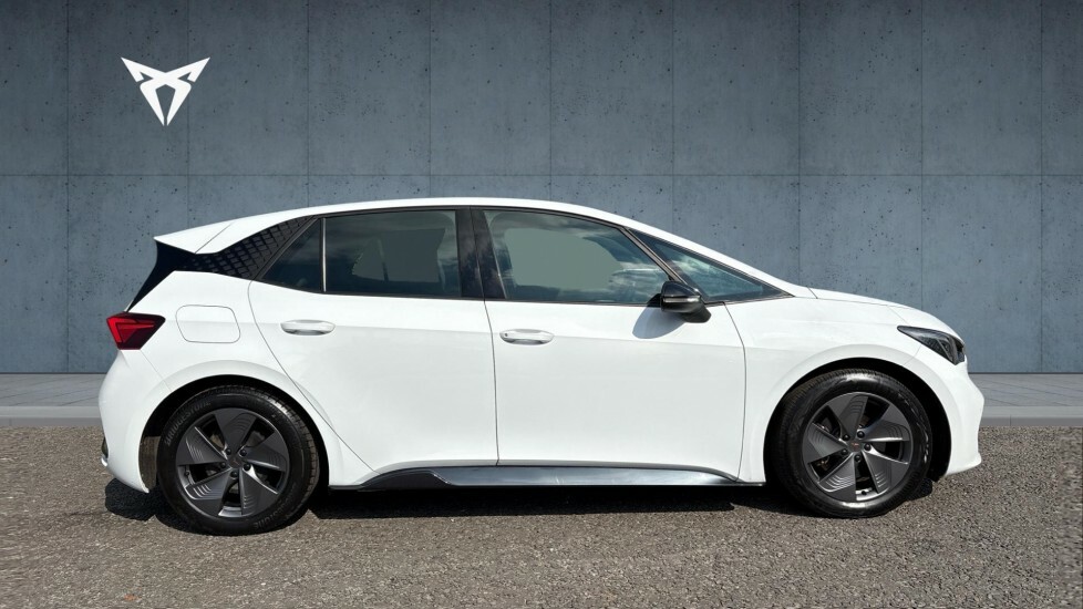 Cupra Born V1 White #4