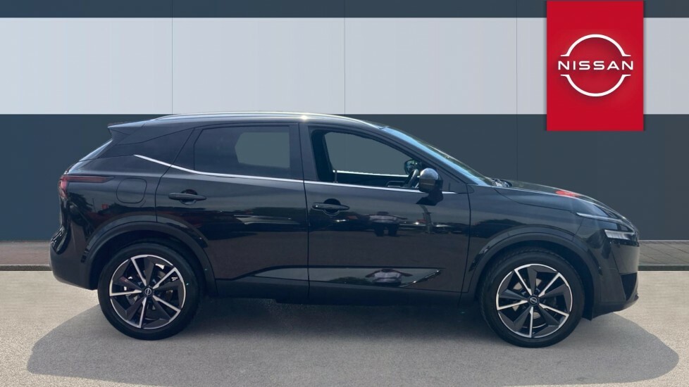 Nissan Qashqai Tekna Black #5