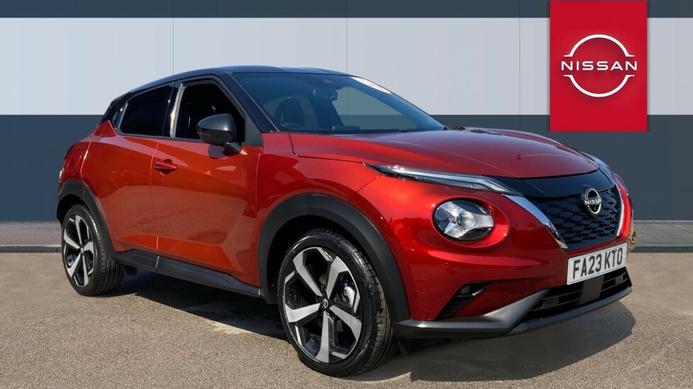 Nissan Juke Tekna Red